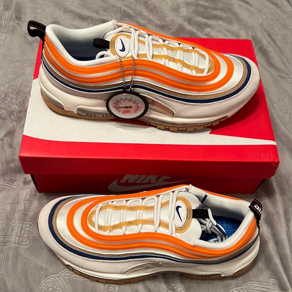 New Mens size 10.5 Nike Air Max 97 SE Limited Edition (NO BOX)